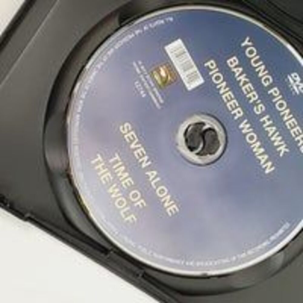 8 Family Adventure Movie [DVD, Set] - Picture 4 of 4